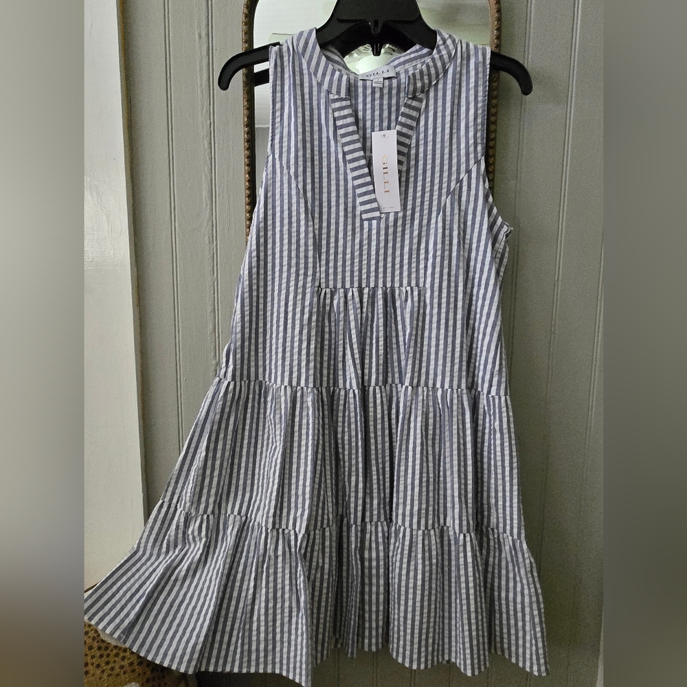 Gilli Blue and White Striped Midi Dress